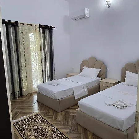 Bjorn Renting Pensión Tepelene